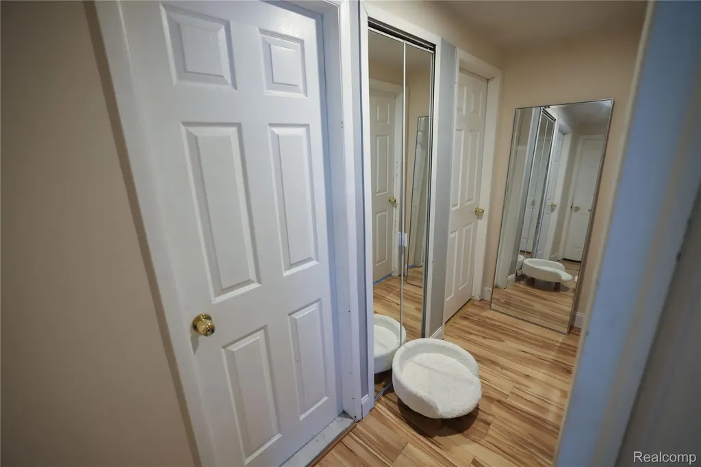 38684 Pinebrook Drive Sterling Heights City MI 48310