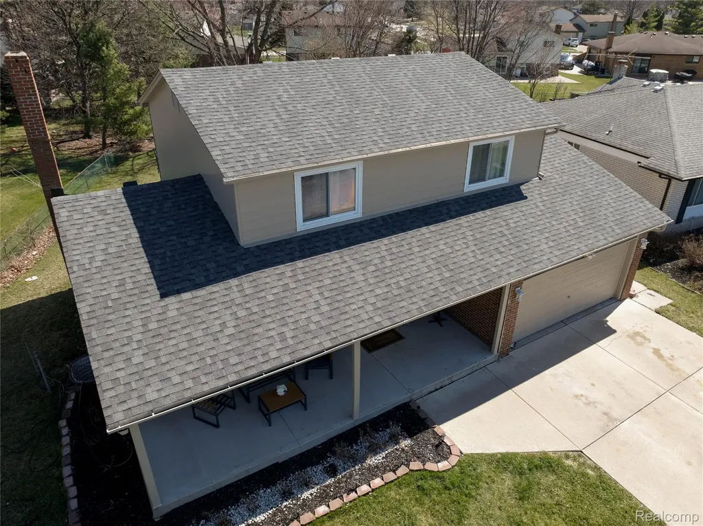 38684 Pinebrook Drive Sterling Heights City MI 48310