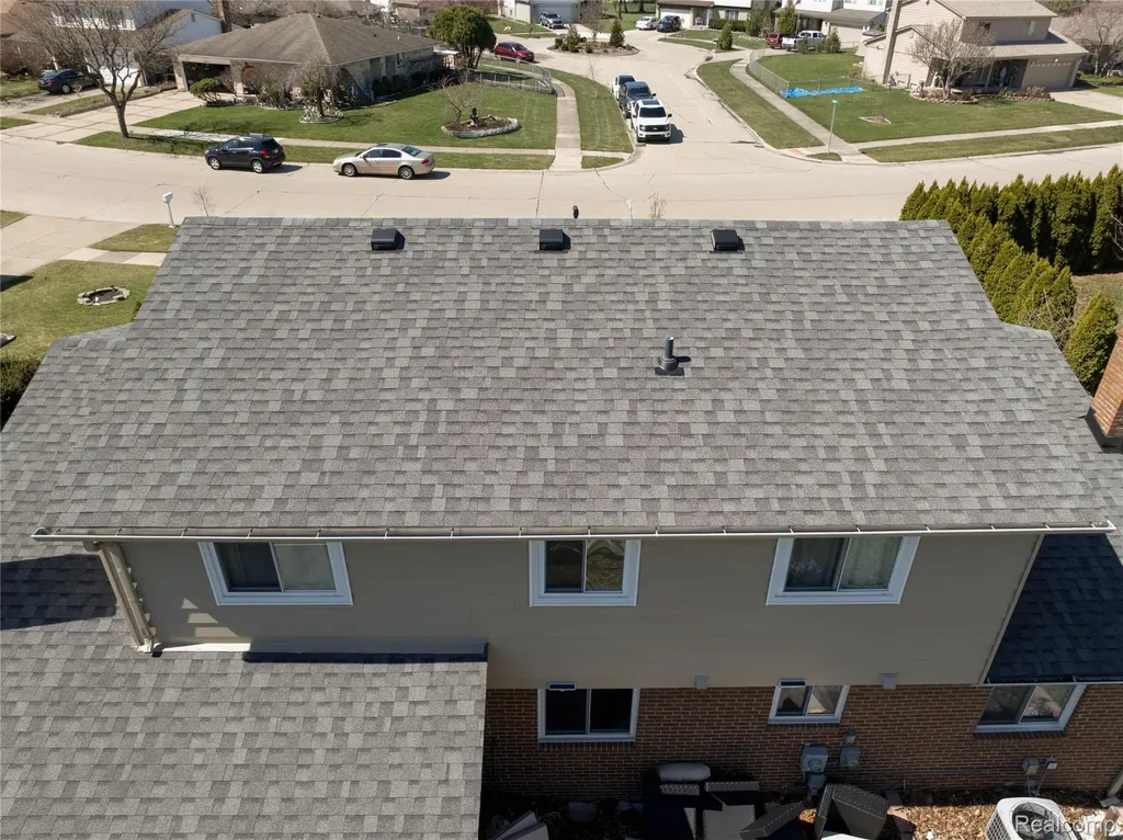 38684 Pinebrook Drive Sterling Heights City MI 48310