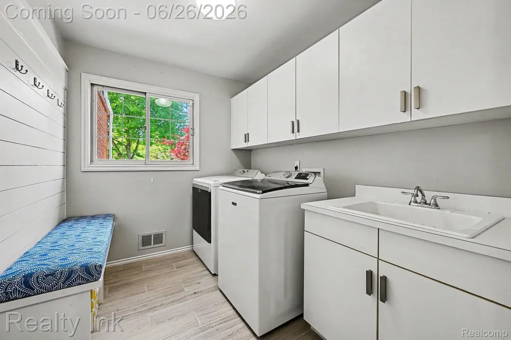 49195 Fox Drive S Plymouth Charter Township MI 48170