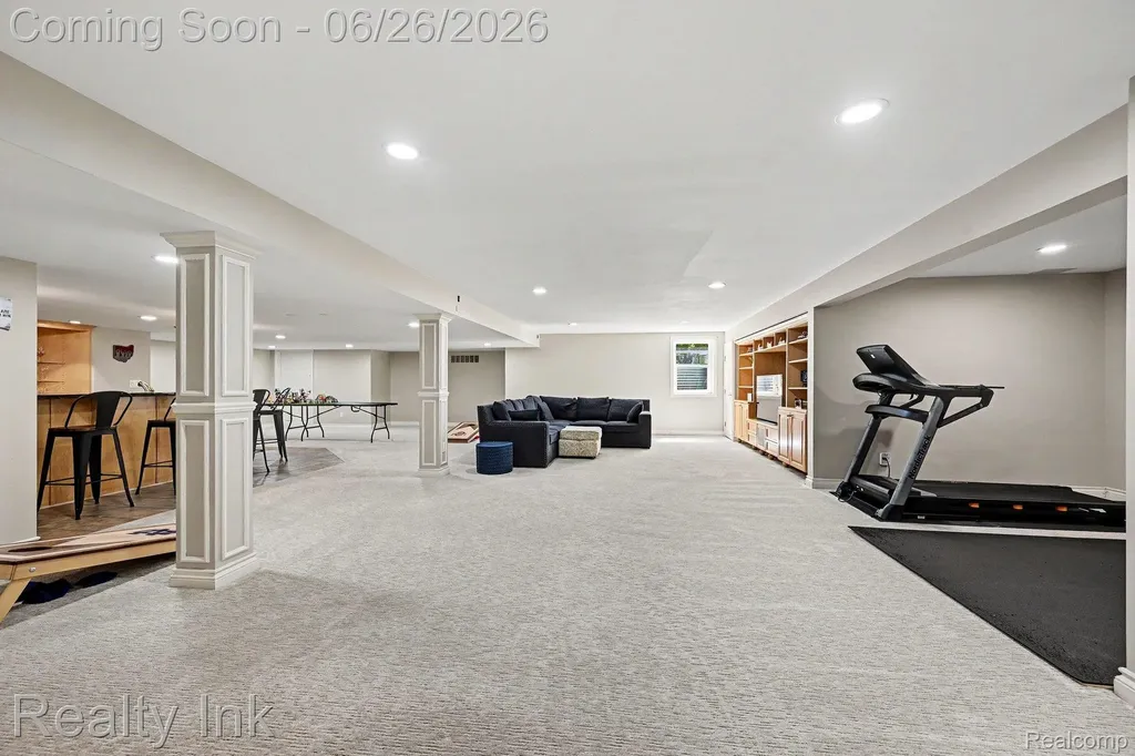 49195 Fox Drive S Plymouth Charter Township MI 48170