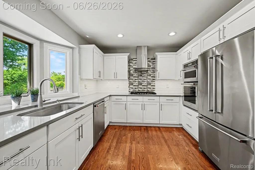 49195 Fox Drive S Plymouth Charter Township MI 48170