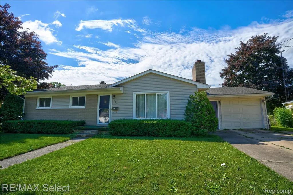 574 Poplar Street Clio City MI 48420