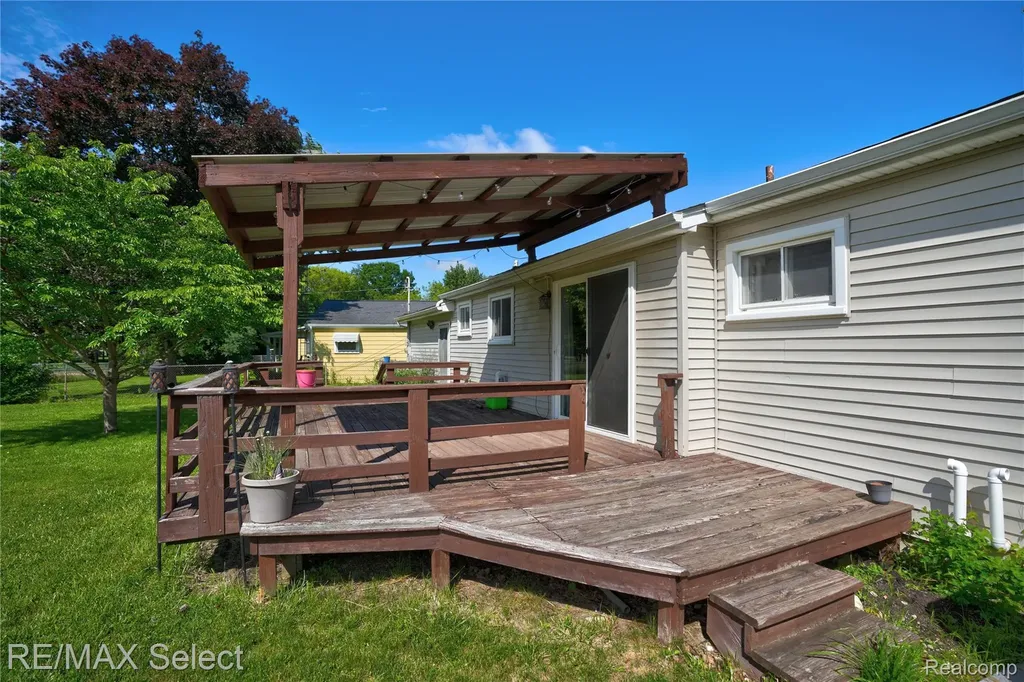 574 Poplar Street Clio City MI 48420