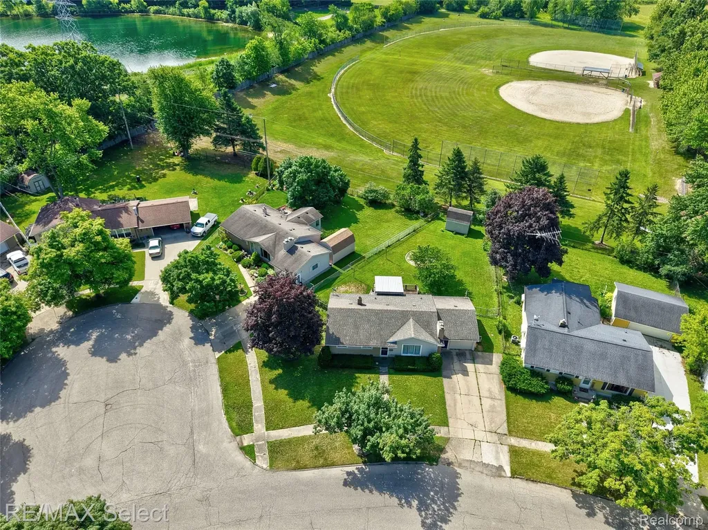574 Poplar Street Clio City MI 48420