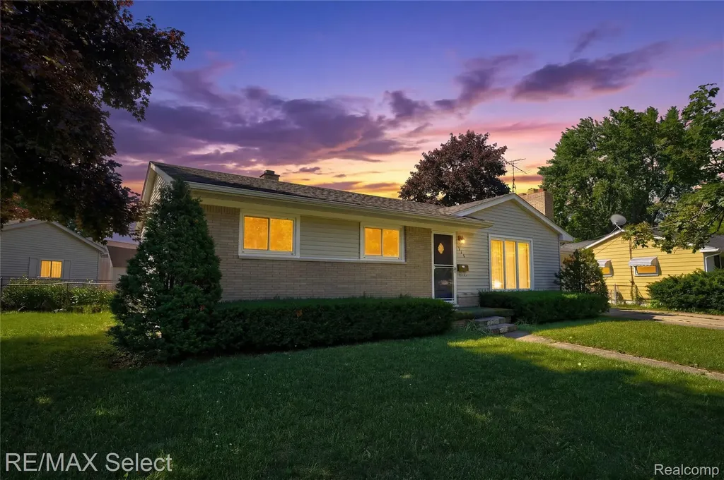 574 Poplar Street Clio City MI 48420