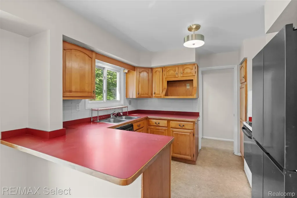 574 Poplar Street Clio City MI 48420