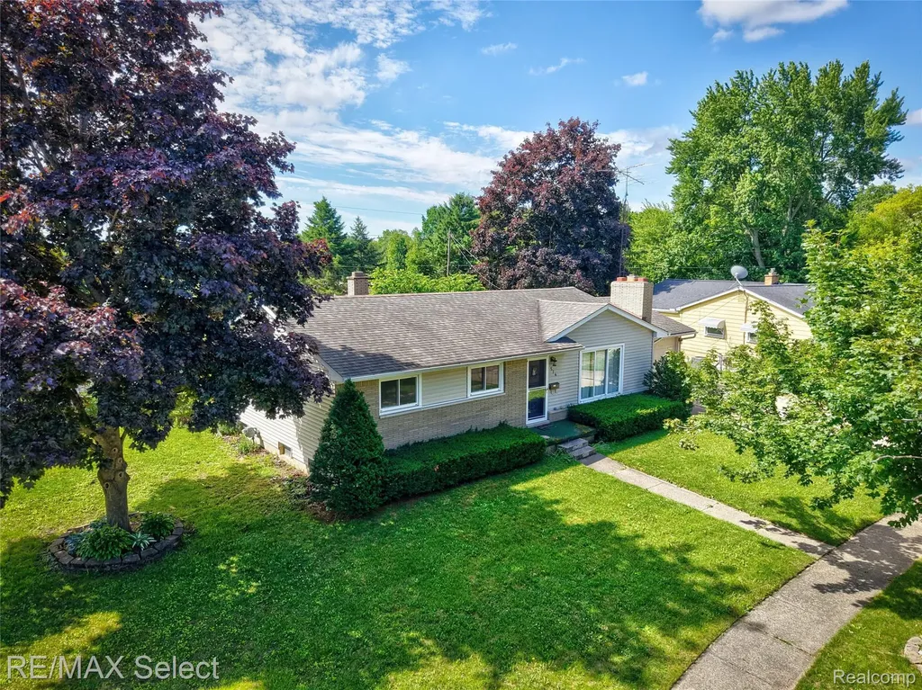 574 Poplar Street Clio City MI 48420