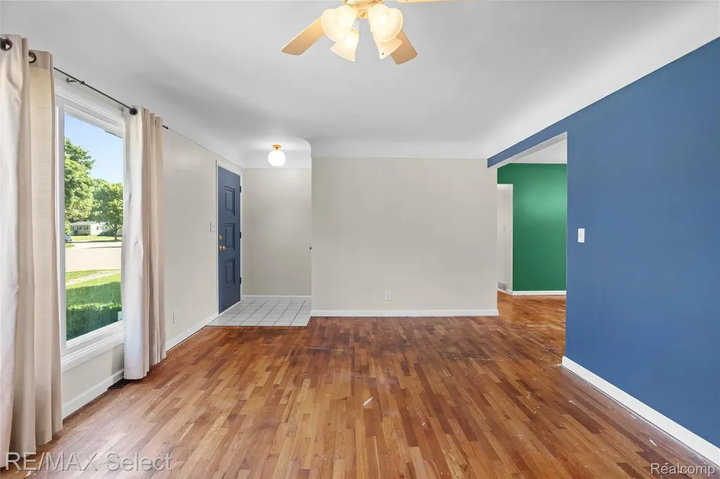 574 Poplar Street Clio City MI 48420