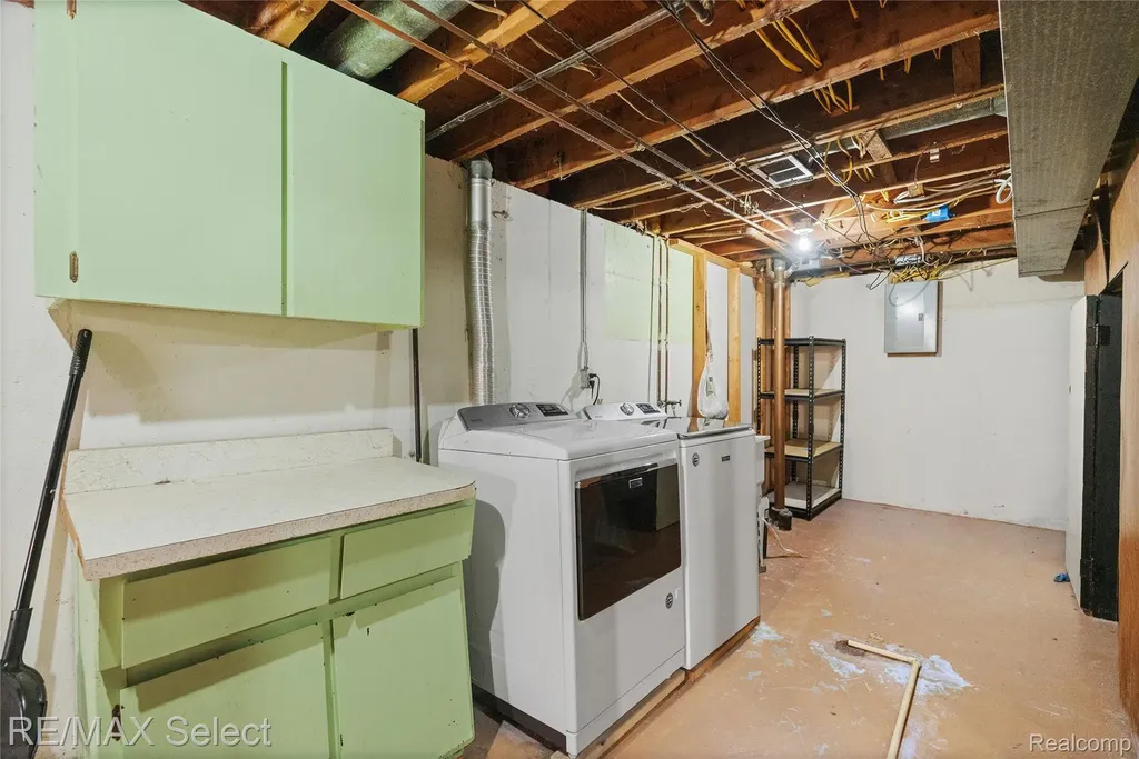574 Poplar Street Clio City MI 48420