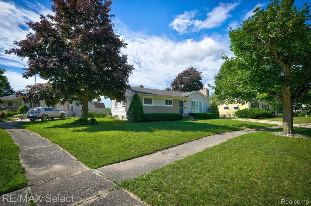 574 Poplar Street Clio City MI 48420