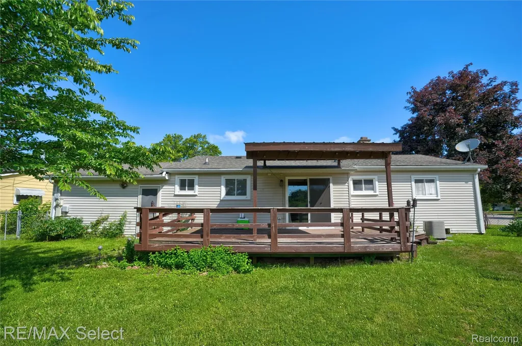 574 Poplar Street Clio City MI 48420