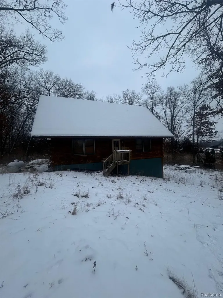 12840 Larkins Road Brighton Township MI 48114