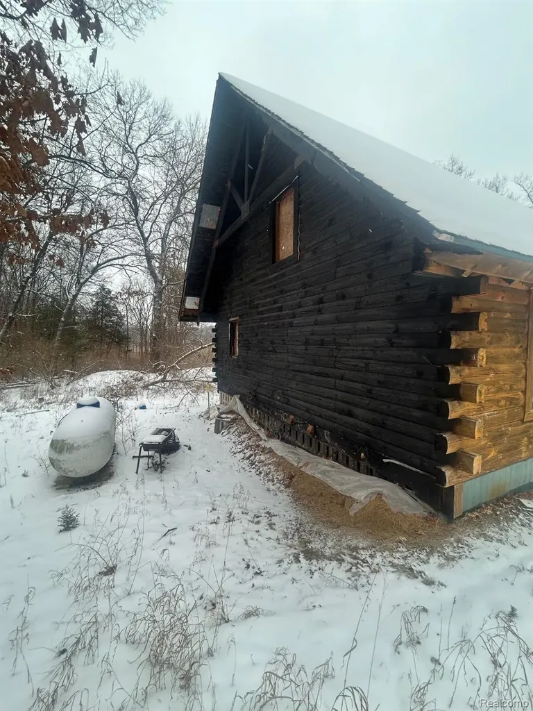 12840 Larkins Road Brighton Township MI 48114