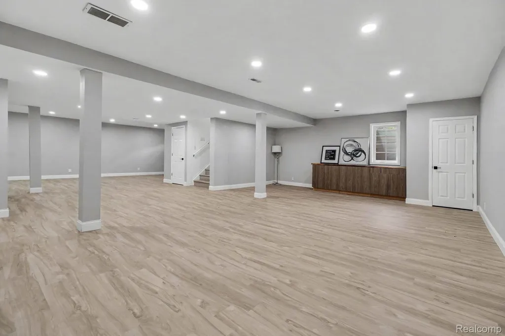 49756 Great Falls Road Canton Charter Township MI 48188
