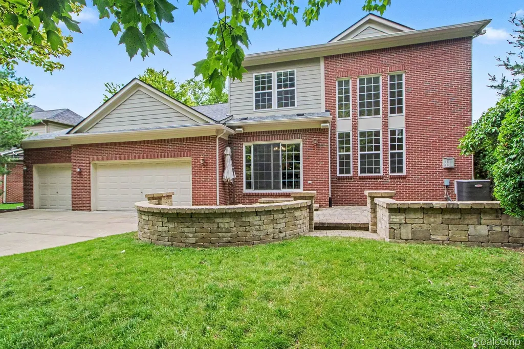 49756 Great Falls Road Canton Charter Township MI 48188
