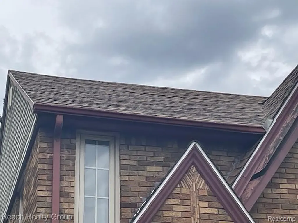 16346 Ellsworth Street Detroit City MI 48227