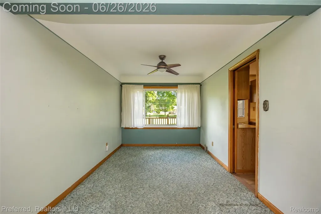 6346 Donaldson Drive Troy City MI 48085