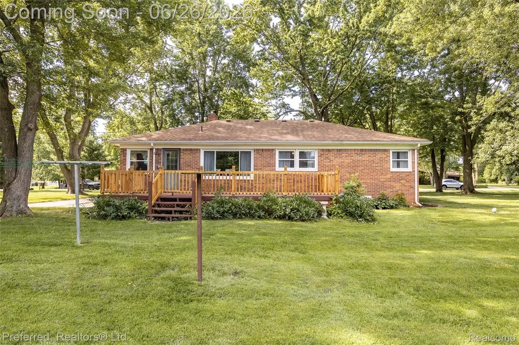 6346 Donaldson Drive Troy City MI 48085