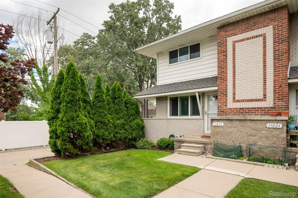11026 Middlebelt Road Livonia City MI 48150