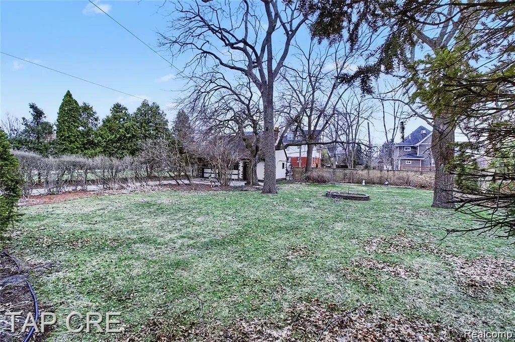 244 Arden Park Boulevard Detroit City MI 48202