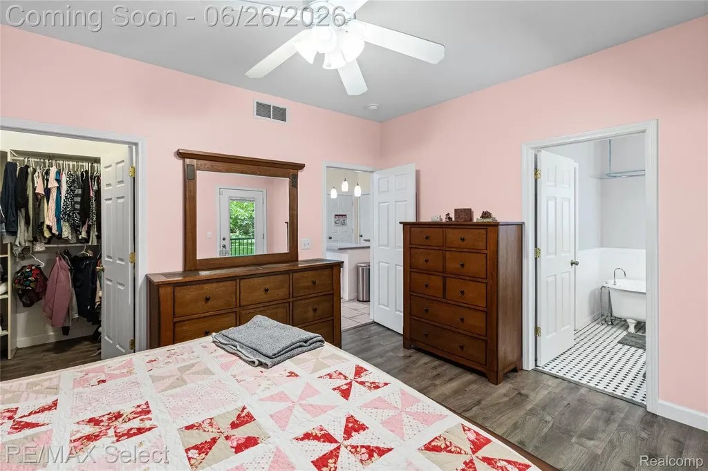 4449 Pondview Drive Mundy Township MI 48473