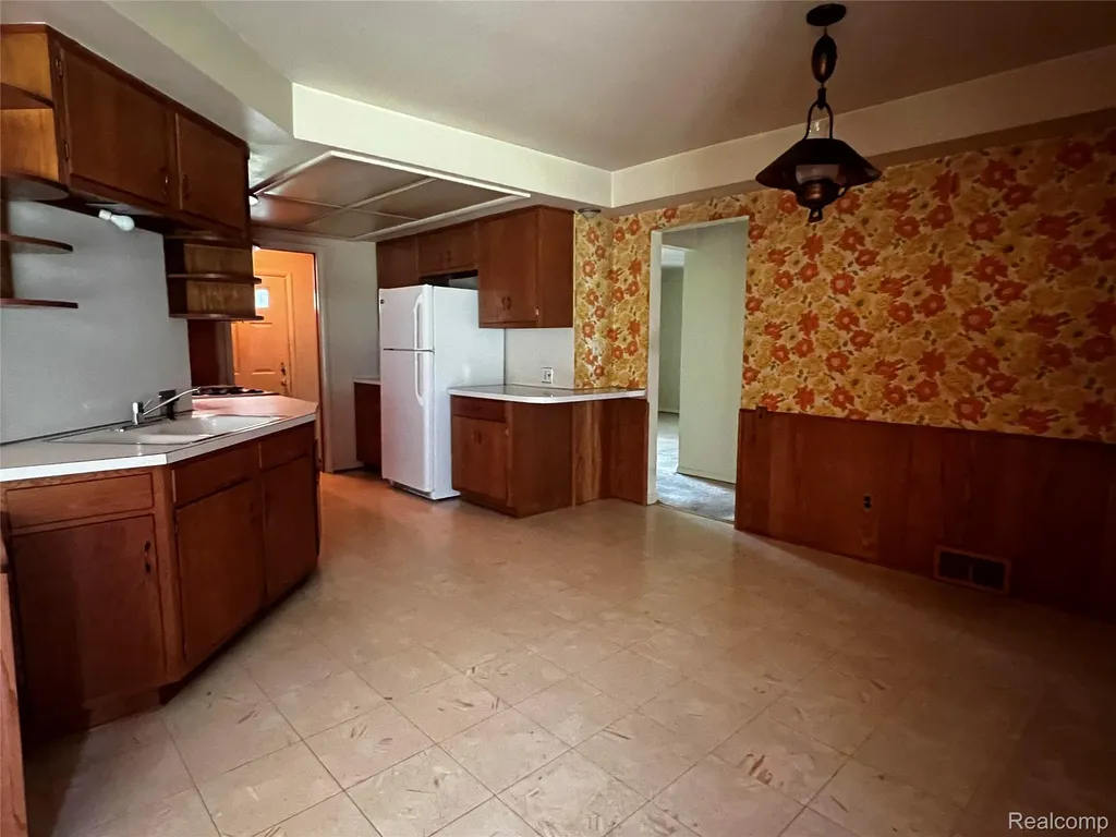 3582 Paddington Drive Troy City MI 48084