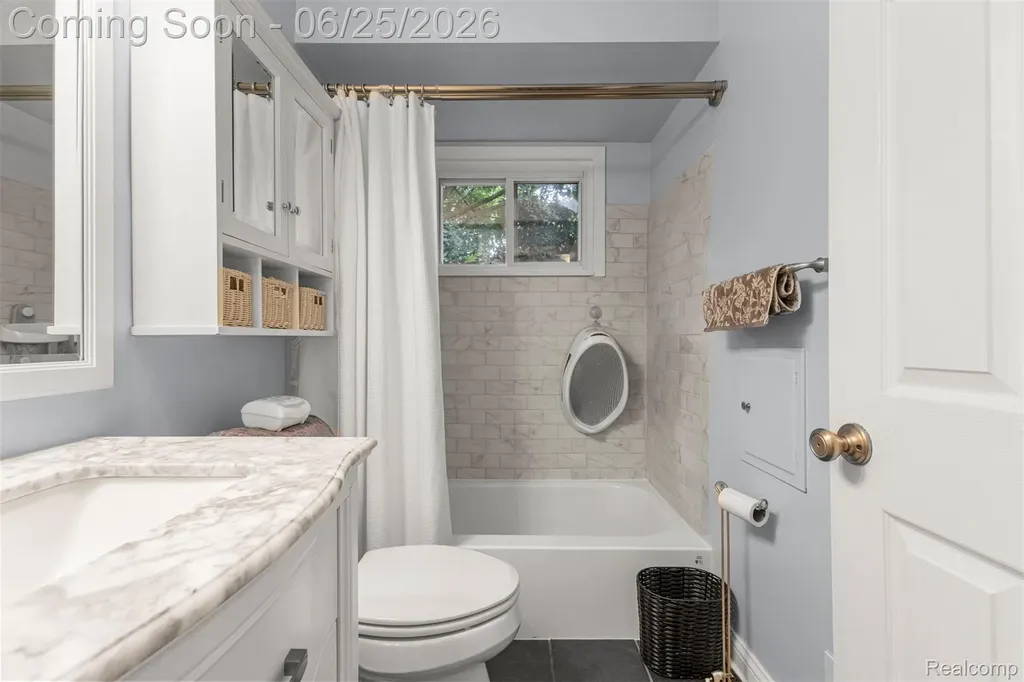520 Byron Street Plymouth City MI 48170