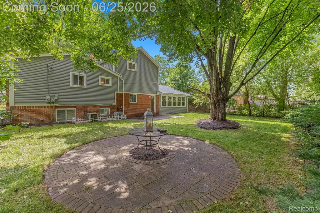 520 Byron Street Plymouth City MI 48170