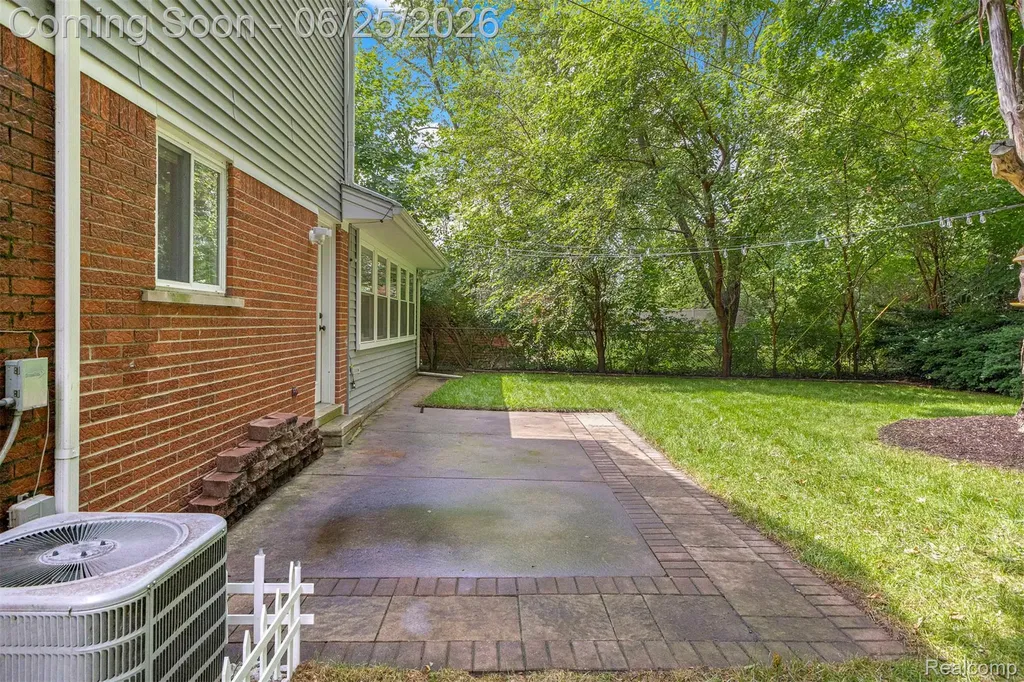 520 Byron Street Plymouth City MI 48170