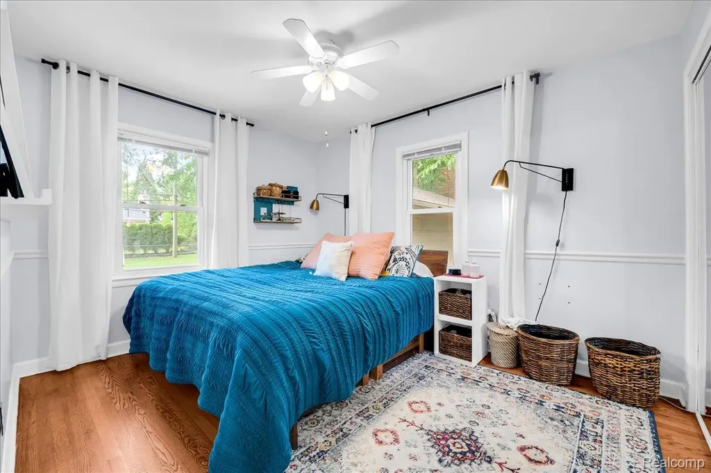 1179 Hampton Road Grosse Pointe Woods City MI 48236