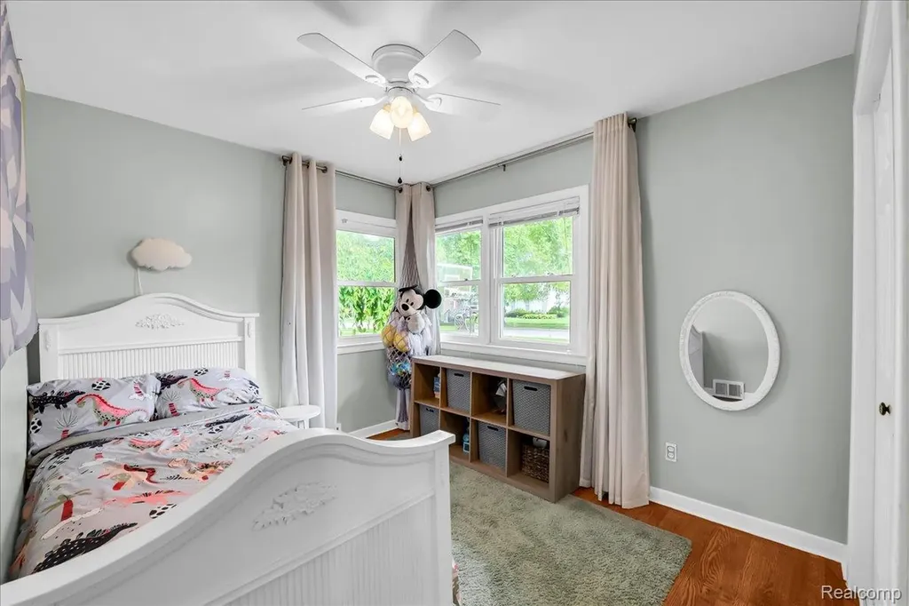 1179 Hampton Road Grosse Pointe Woods City MI 48236