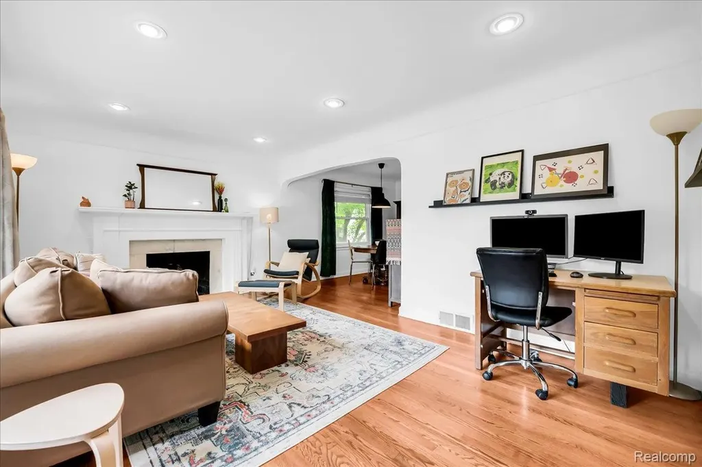 1179 Hampton Road Grosse Pointe Woods City MI 48236