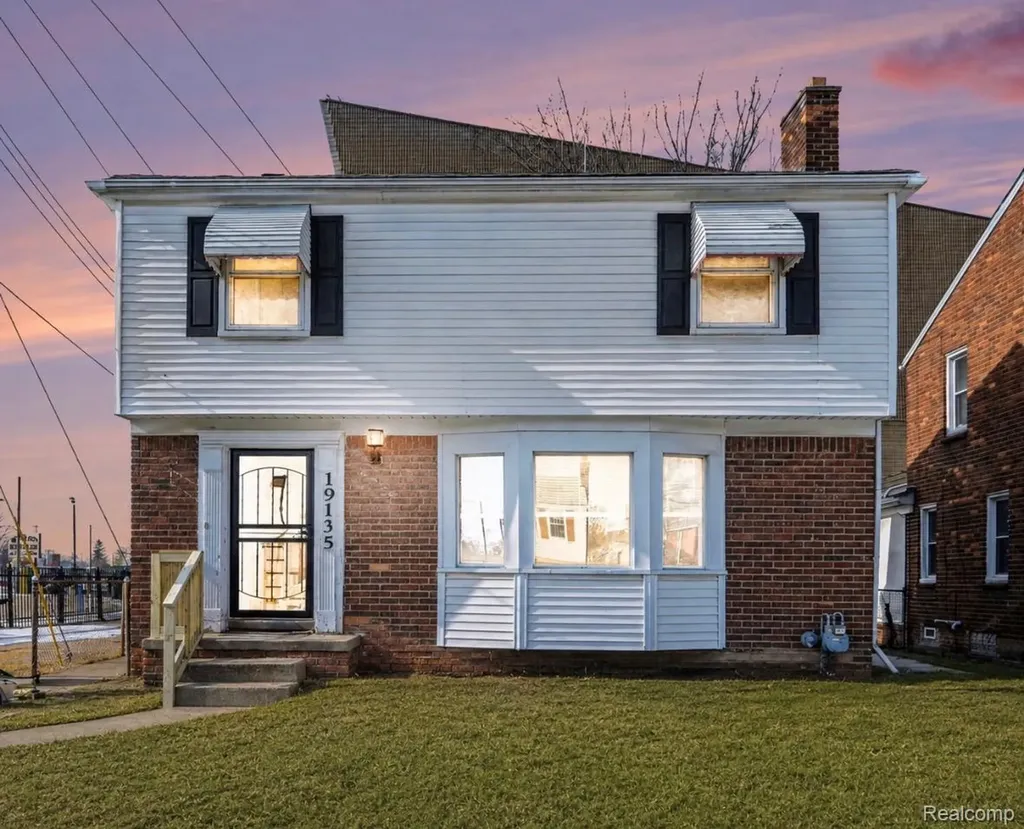 19135 Hartwell Street Detroit City MI 48235