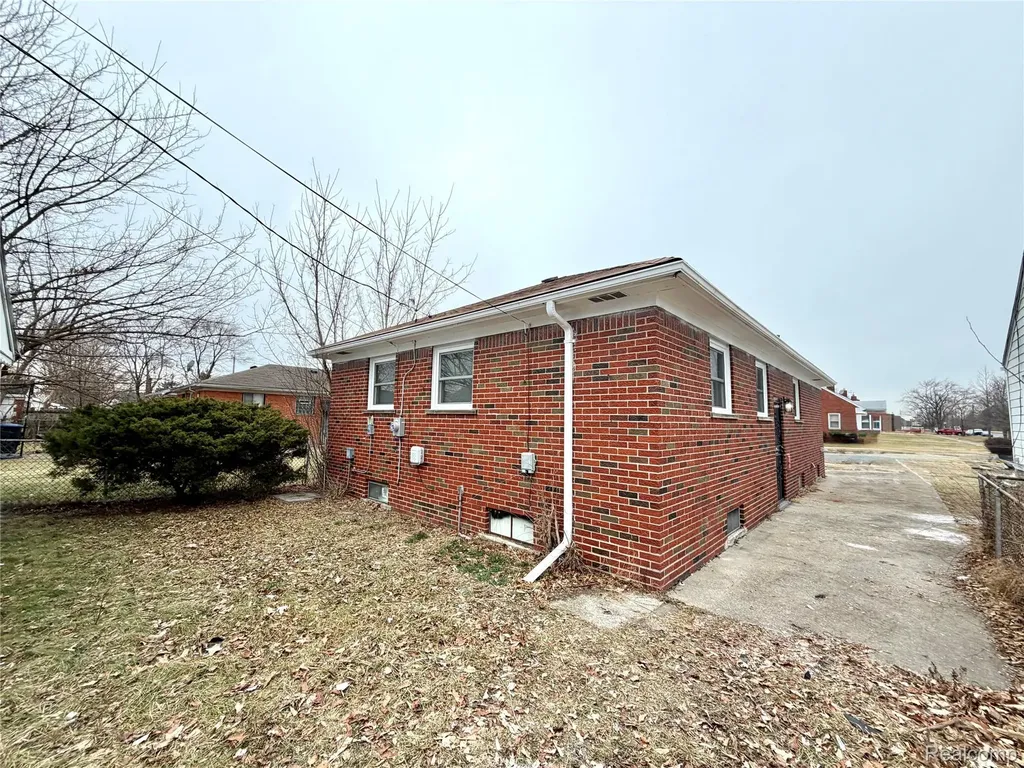 13540 E State Fair Street Detroit City MI 48205
