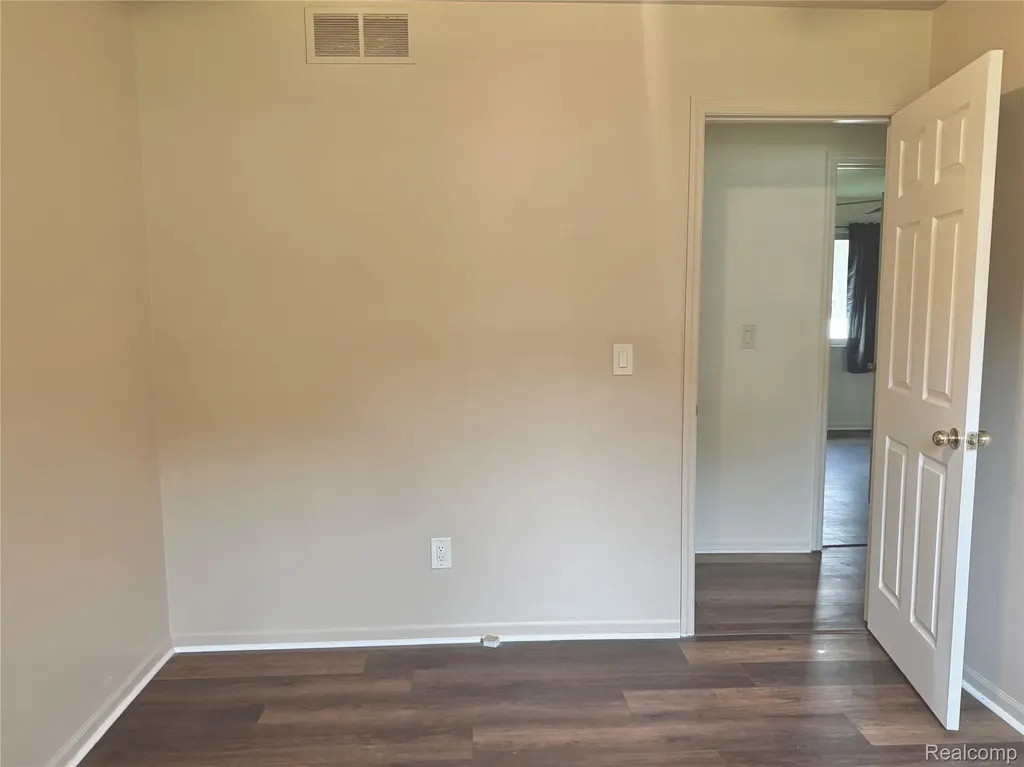 2319 Rollins Street Grand Blanc Charter Township MI 48439