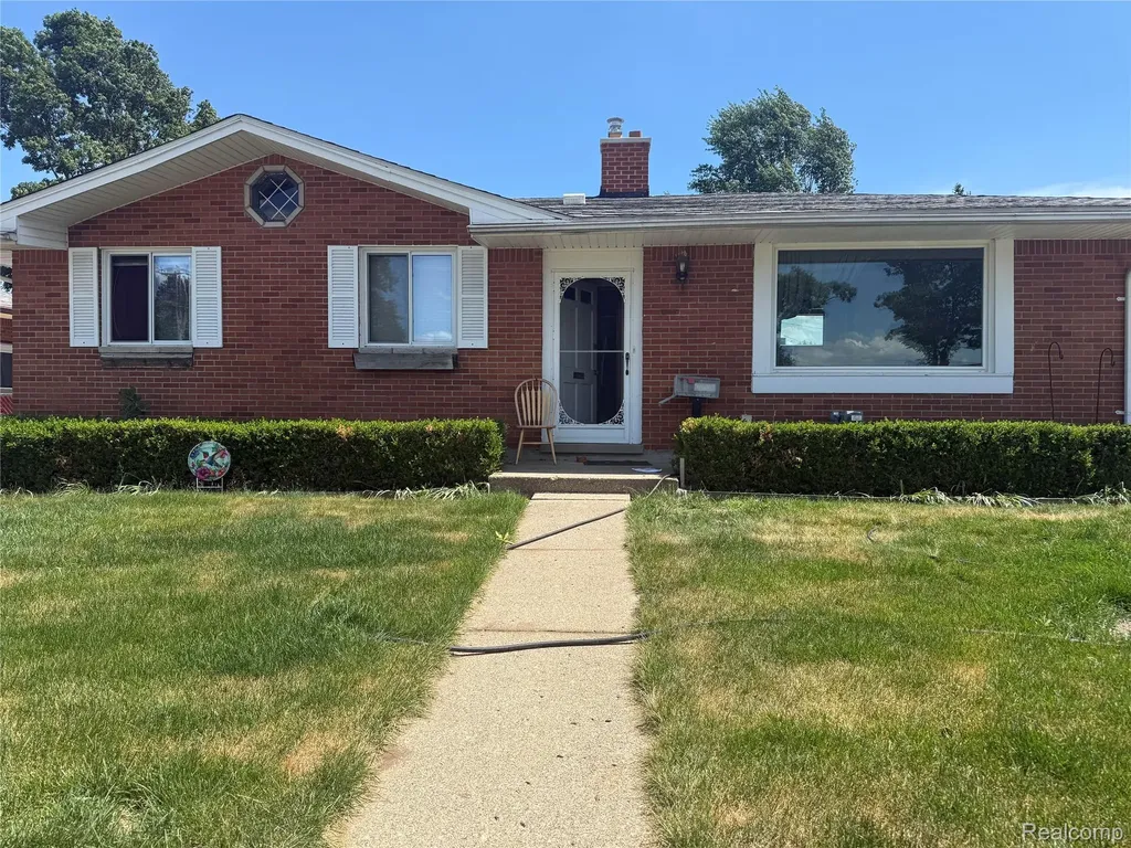 34539 Blackfoot Street Westland City MI 48185