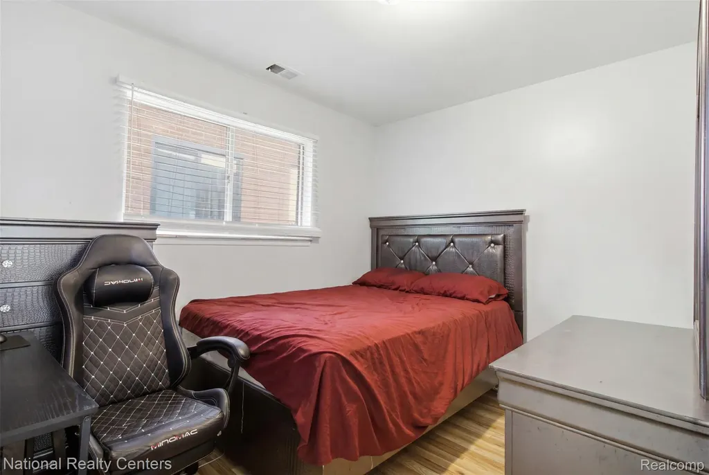 16888 Vaughan Street Detroit City MI 48219