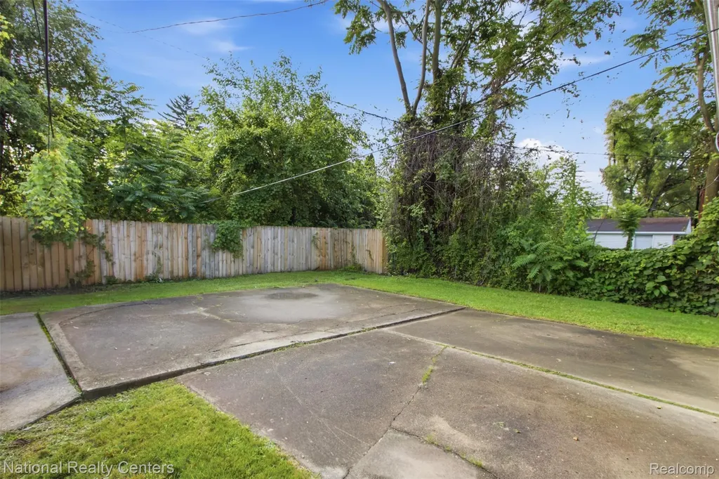16888 Vaughan Street Detroit City MI 48219