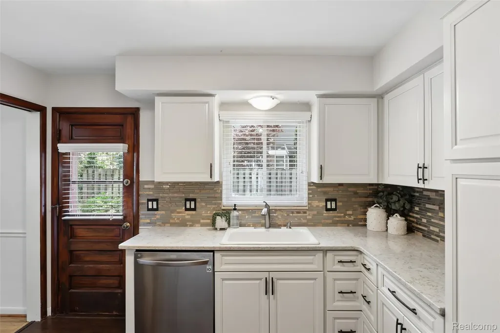 1313 Beech Street Plymouth City MI 48170