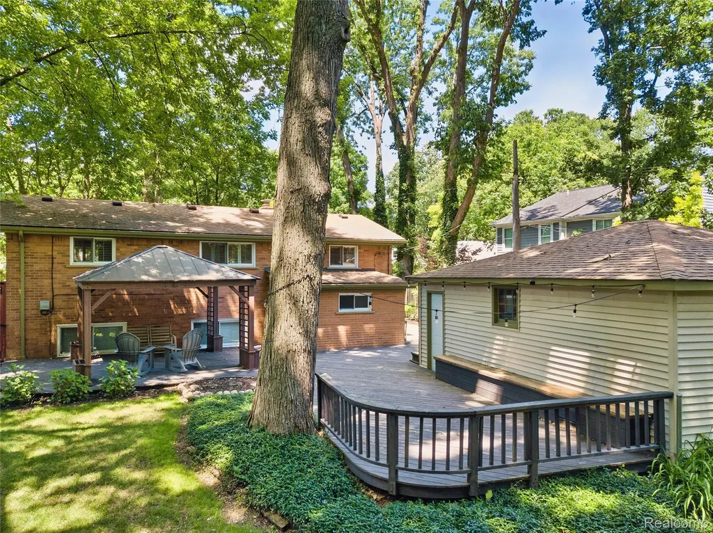 1313 Beech Street Plymouth City MI 48170