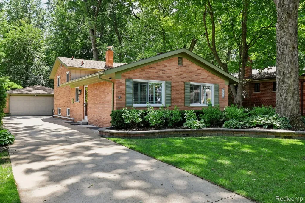 1313 Beech Street Plymouth City MI 48170