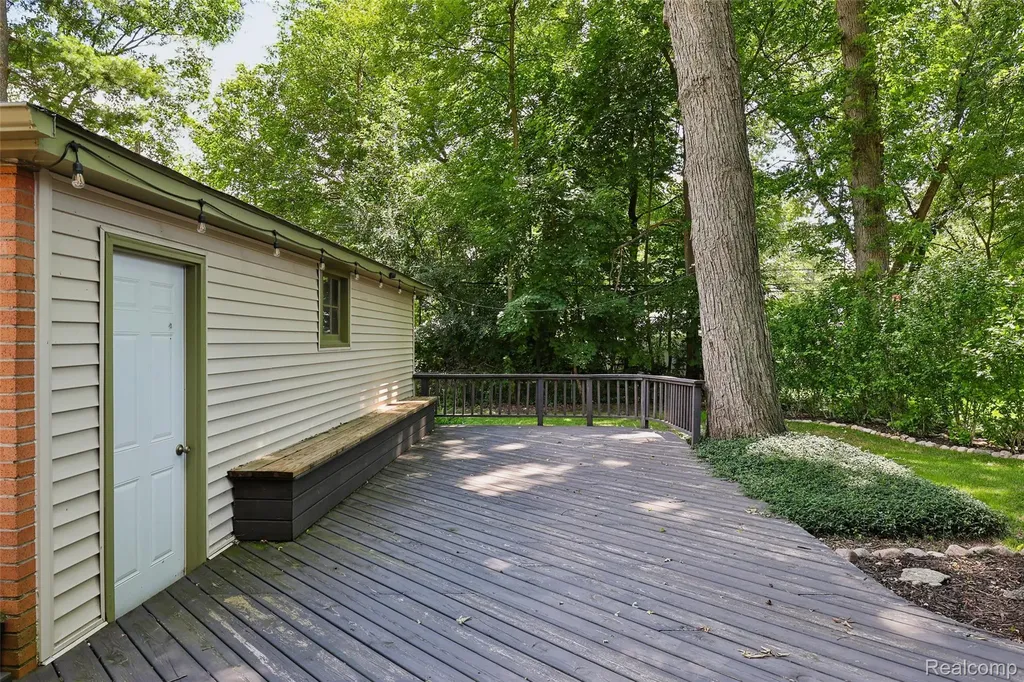 1313 Beech Street Plymouth City MI 48170