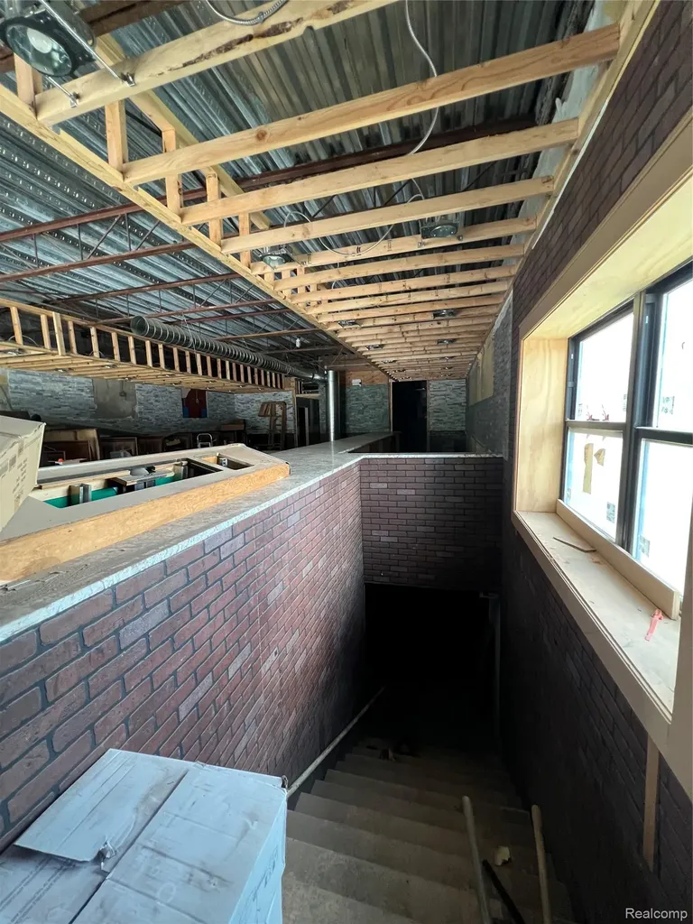 1302 W Huron St Street Waterford Charter Township MI 48328