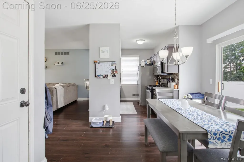 30498 Caroline Emily Chesterfield Township MI 48051