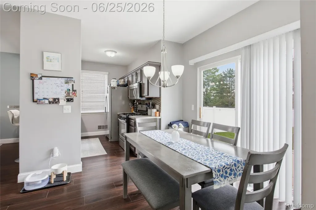 30498 Caroline Emily Chesterfield Township MI 48051