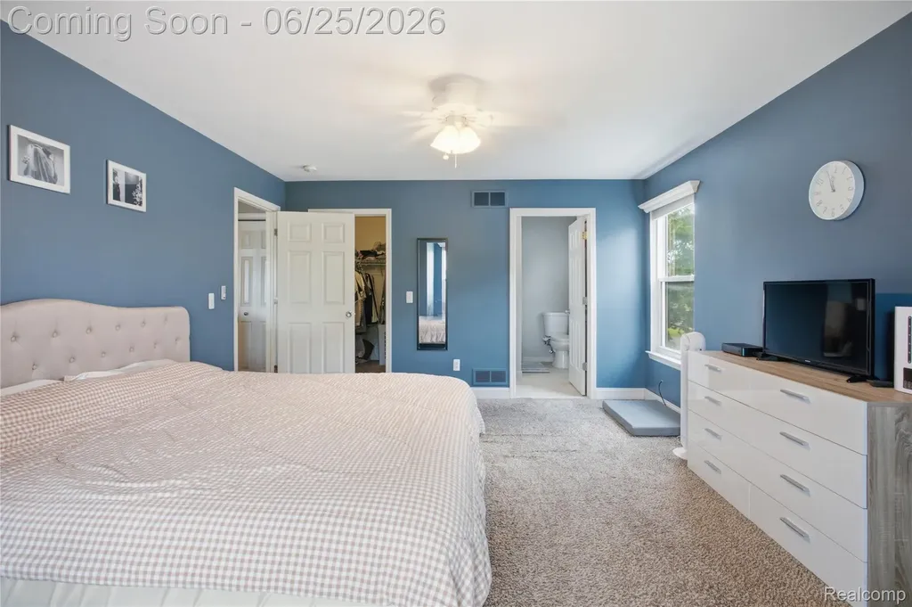 30498 Caroline Emily Chesterfield Township MI 48051