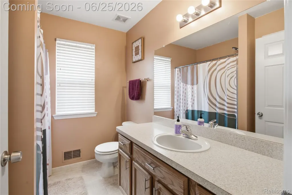 30498 Caroline Emily Chesterfield Township MI 48051