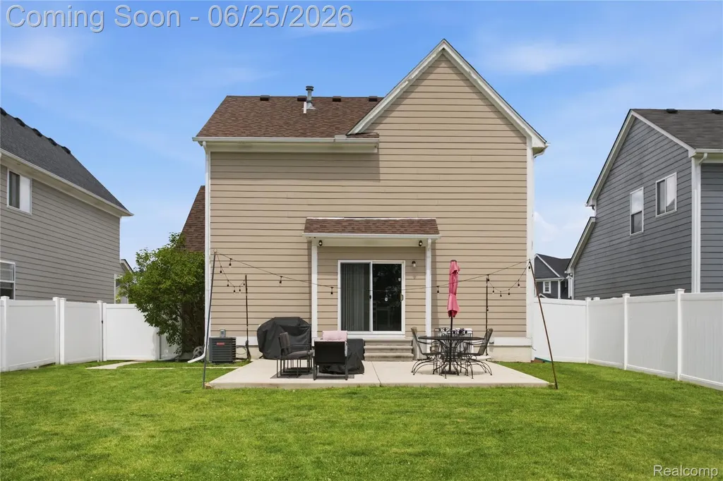 30498 Caroline Emily Chesterfield Township MI 48051
