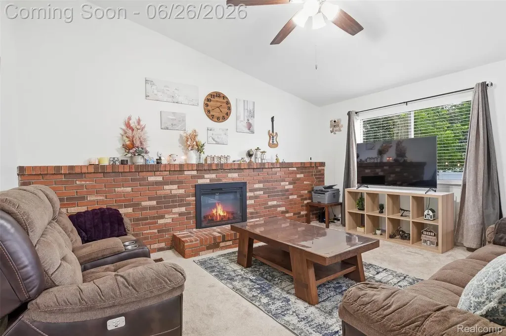 38833 Reo Drive Livonia City MI 48154
